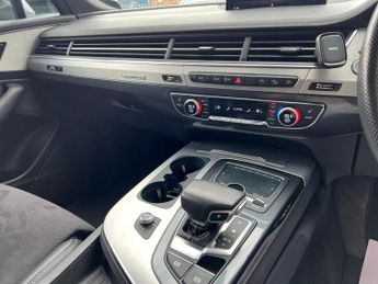 AUDI Q7 3.0 TDI V6 S line SUV 5dr Diesel Tiptronic quattro Euro 6 (s/s) 