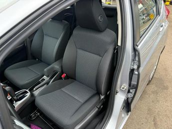 HONDA JAZZ 1.3 i-VTEC SE Navi Hatchback 5dr Petrol CVT Euro 6 (s/s) (102 ps