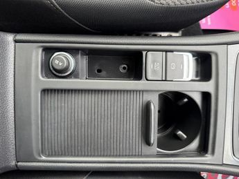 VOLKSWAGEN GOLF 1.6 TDI SE Nav Hatchback 5dr Diesel DSG Euro 6 (s/s) (115 ps)