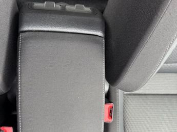 VOLKSWAGEN GOLF 1.6 TDI SE Nav Hatchback 5dr Diesel DSG Euro 6 (s/s) (115 ps)