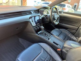 VOLKSWAGEN ARTEON 2.0 TSI R-Line Fastback 5dr Petrol DSG Euro 6 (s/s) (190 ps)