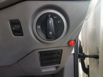 VOLKSWAGEN CRAFTER 2.0 TDI CR35 Startline Luton box van 2dr Diesel Manual FWD LWB E