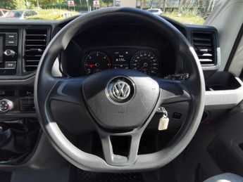 VOLKSWAGEN CRAFTER 2.0 TDI CR35 Startline Luton box van 2dr Diesel Manual FWD LWB E