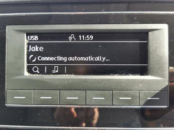 VOLKSWAGEN CRAFTER 2.0 TDI CR35 Startline Luton box van 2dr Diesel Manual FWD LWB E