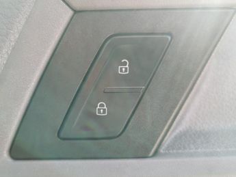 VOLKSWAGEN CRAFTER 2.0 TDI CR35 Startline Luton box van 2dr Diesel Manual FWD LWB E