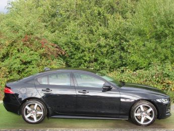 JAGUAR XE 2.0d R-Sport Saloon 4dr Diesel Auto AWD Euro 6 (s/s) (180 ps)