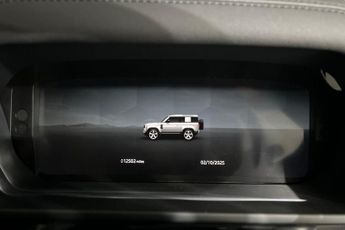 LAND ROVER DEFENDER 3.0 D250 APACHE MHEV Hard Top SUV 3dr Diesel Auto 4WD SWB Euro 6