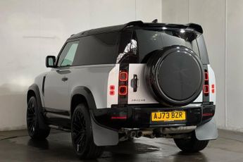 LAND ROVER DEFENDER 3.0 D250 APACHE MHEV Hard Top SUV 3dr Diesel Auto 4WD SWB Euro 6