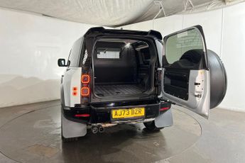 LAND ROVER DEFENDER 3.0 D250 APACHE MHEV Hard Top SUV 3dr Diesel Auto 4WD SWB Euro 6