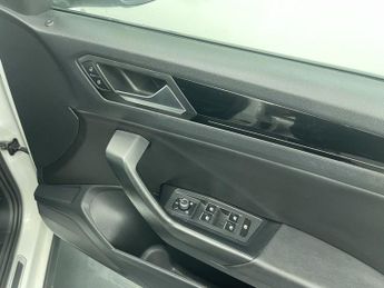 VOLKSWAGEN T-ROC 2.0 TSI R SUV 5dr Petrol DSG 4Motion Euro 6 (s/s) (300 ps)