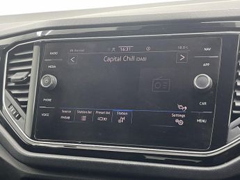 VOLKSWAGEN T-ROC 2.0 TSI R SUV 5dr Petrol DSG 4Motion Euro 6 (s/s) (300 ps)