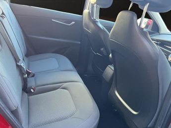 KIA NIRO 64.8kWh 2 SUV 5dr Electric Auto (201 bhp)