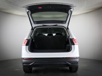 VOLKSWAGEN TIGUAN ALLSPACE 1.5 TSI Life SUV 5dr Petrol DSG Euro 6 (s/s) (150 ps)