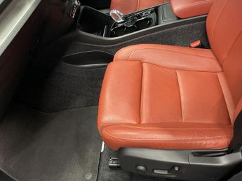 VOLVO XC40 2.0 T4 Inscription Pro SUV 5dr Petrol Auto Euro 6 (s/s) (190 ps)