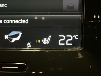 VOLVO XC40 2.0 T4 Inscription Pro SUV 5dr Petrol Auto Euro 6 (s/s) (190 ps)