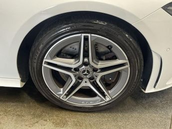 MERCEDES-BENZ CLA 2.0 CLA220 AMG Line Coupe 4dr Petrol 7G-DCT Euro 6 (s/s) (190 ps