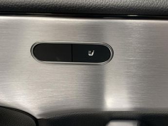 MERCEDES-BENZ CLA 2.0 CLA220 AMG Line Coupe 4dr Petrol 7G-DCT Euro 6 (s/s) (190 ps