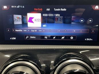 MERCEDES-BENZ CLA 2.0 CLA220 AMG Line Coupe 4dr Petrol 7G-DCT Euro 6 (s/s) (190 ps