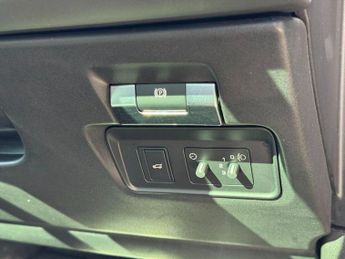 LAND ROVER RANGE ROVER EVOQUE 2.0 P200 MHEV R-Dynamic S SUV 5dr Petrol Auto 4WD Euro 6 (s/s) (