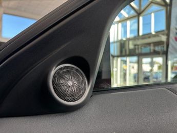 LAND ROVER RANGE ROVER EVOQUE 2.0 TD4 SE Tech SUV 5dr Diesel Auto 4WD Euro 6 (s/s) (180 ps)