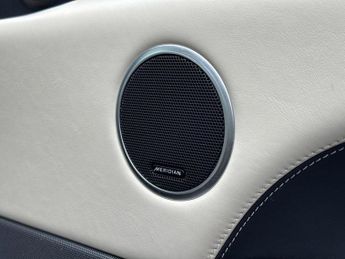 LAND ROVER RANGE ROVER SPORT 3.0 SD V6 Autobiography Dynamic SUV 5dr Diesel Auto 4WD Euro 6 (