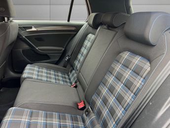 VOLKSWAGEN GOLF 1.4 TSI 8.7kWh GTE Hatchback 5dr Petrol Plug-in Hybrid DSG Euro 