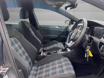 VOLKSWAGEN GOLF 1.4 TSI 8.7kWh GTE Hatchback 5dr Petrol Plug-in Hybrid DSG Euro 