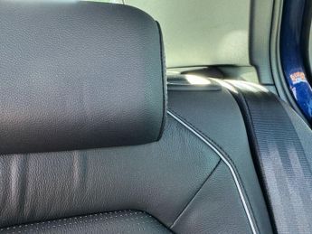 VOLKSWAGEN GOLF 2.0 TDI GTD Hatchback 5dr Diesel DSG Euro 6 (s/s) (184 ps) * HUG