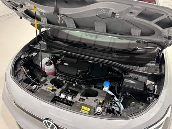 VOLKSWAGEN ID.4 Pure 52kWh Life SUV 5dr Electric Auto (148 ps)