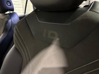 VOLKSWAGEN ID.4 Pure 52kWh Life SUV 5dr Electric Auto (148 ps)