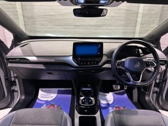 VOLKSWAGEN ID.4 Pure 52kWh Life SUV 5dr Electric Auto (148 ps)