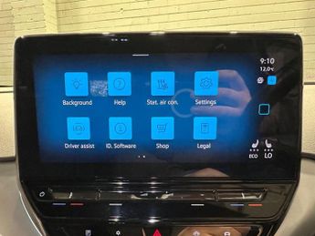 VOLKSWAGEN ID.4 Pure 52kWh Life SUV 5dr Electric Auto (148 ps)