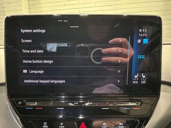 VOLKSWAGEN ID.4 Pure 52kWh Life SUV 5dr Electric Auto (148 ps)