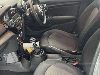 MINI HATCH 1.2 One Hatchback 5dr Petrol Auto Euro 6 (s/s) (102 ps) - AA INS