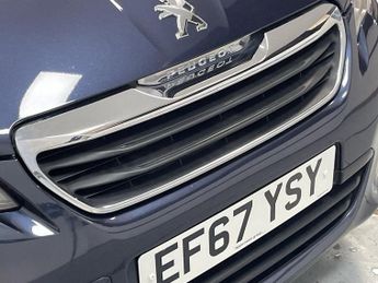 PEUGEOT 108 1.2 PureTech Collection Hatchback 5dr Petrol Manual Euro 6 (82 p
