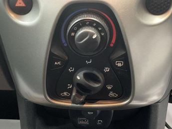 CITROEN C1 1.0 VTi Feel Hatchback 5dr Petrol Manual Euro 5 (Euro 5) (68 ps)