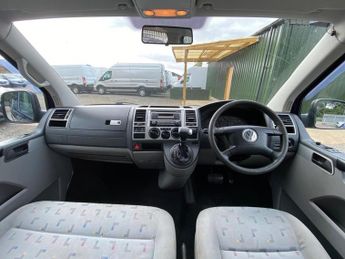 VOLKSWAGEN TRANSPORTER SHUTTLE 2.5 TDI T30 SE Minibus 4dr Diesel Auto L3 H1 (251 g/km, 128 bhp)