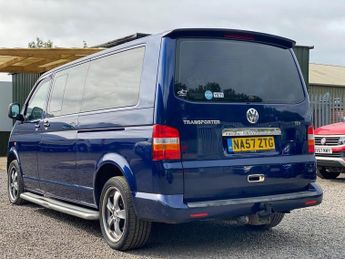VOLKSWAGEN TRANSPORTER SHUTTLE 2.5 TDI T30 SE Auto L3 H1 4dr