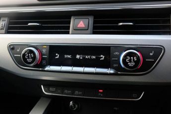 AUDI A4 AVANT 2.0 TDI ultra Sport Estate 5dr Diesel S Tronic 150 ps FULL BMW S
