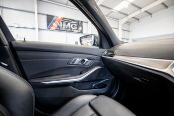 BMW 3 SERIES 2.0 320i M Sport Saloon 4dr Petrol Auto Euro 6 (s/s) (184 ps)