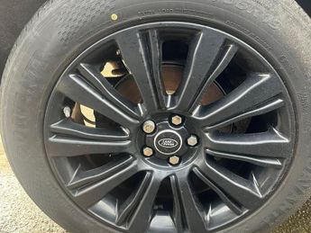 LAND ROVER DISCOVERY SPORT 2.0 TD4 HSE BLACK 5d 180 BHP