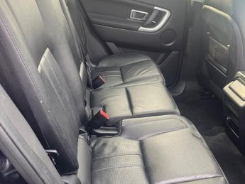 LAND ROVER DISCOVERY SPORT 2.0 TD4 HSE BLACK 5d 180 BHP