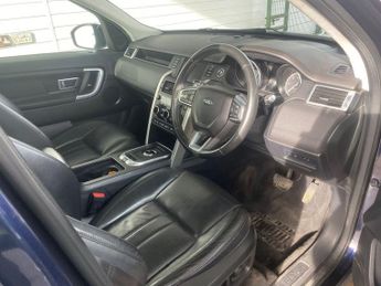 LAND ROVER DISCOVERY SPORT 2.0 TD4 HSE BLACK 5d 180 BHP