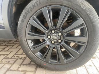 LAND ROVER DISCOVERY SPORT 2.0 TD4 HSE BLACK 5d 180 BHP