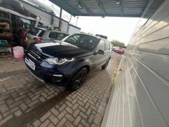 LAND ROVER DISCOVERY SPORT 2.0 TD4 HSE BLACK 5d 180 BHP