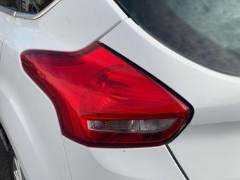 FORD FOCUS 1.0T EcoBoost Titanium Hatchback 5dr Petrol Manual Euro 6 (s/s) 