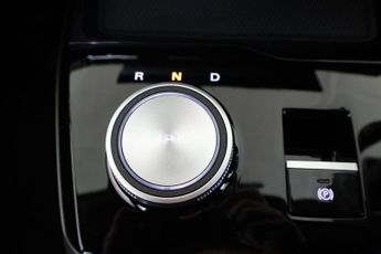 MG Mg4 64kWh SE Long Range Auto 5dr