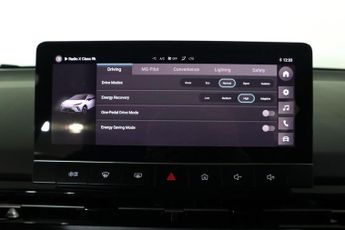 MG Mg4 64kWh SE Long Range Auto 5dr