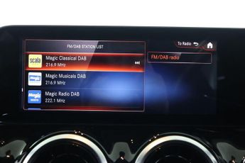 MERCEDES-BENZ GLA 1.3 GLA180 AMG Line (Executive) 7G-DCT Euro 6 (s/s) 5dr