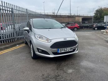 FORD FIESTA 1.6 Titanium Hatchback 5dr Petrol Powershift Euro 5 (105 ps)